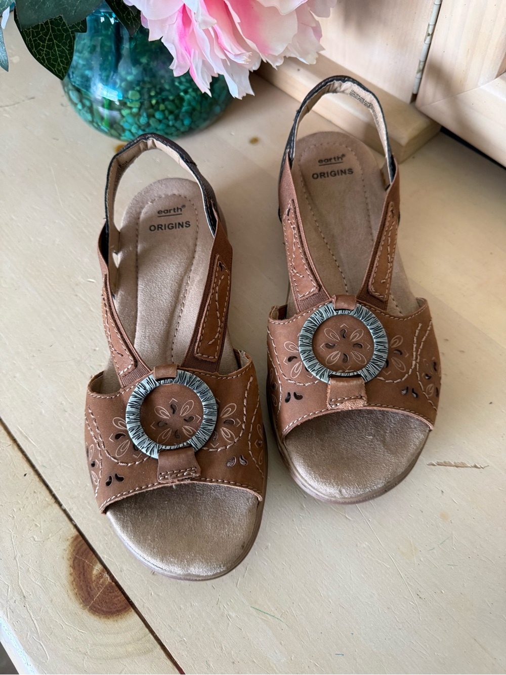 Earth Origins Brown Leather Slingback Sandals with Decorative Buckle (never worn